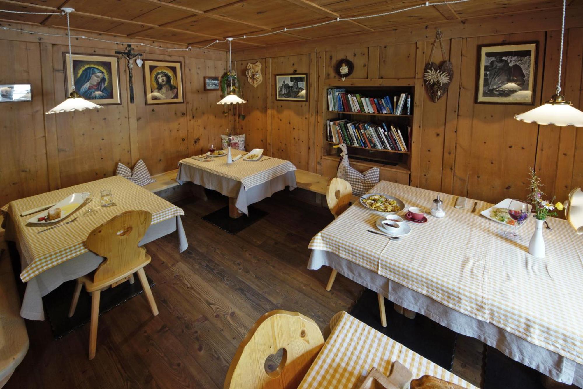 Agriturismo Luech De Vanc San Martino in Badia Exteriör bild