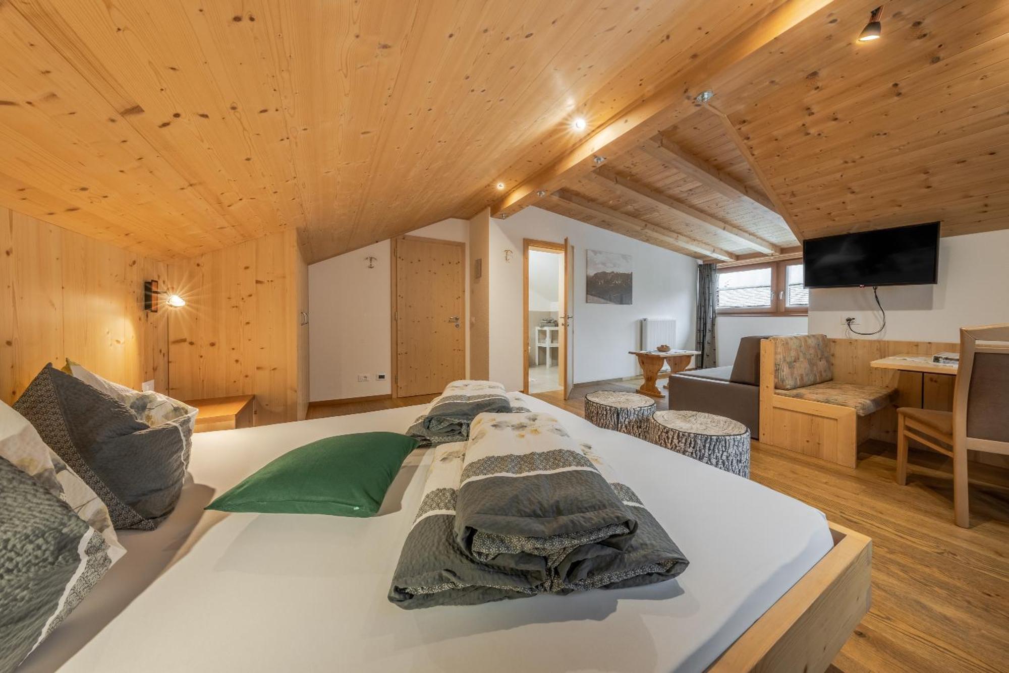 Agriturismo Luech De Vanc San Martino in Badia Exteriör bild